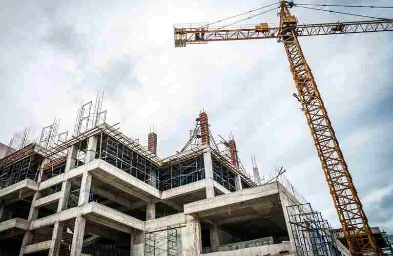 Cement-plant lubrication: open gears, mills, kilns and contamination