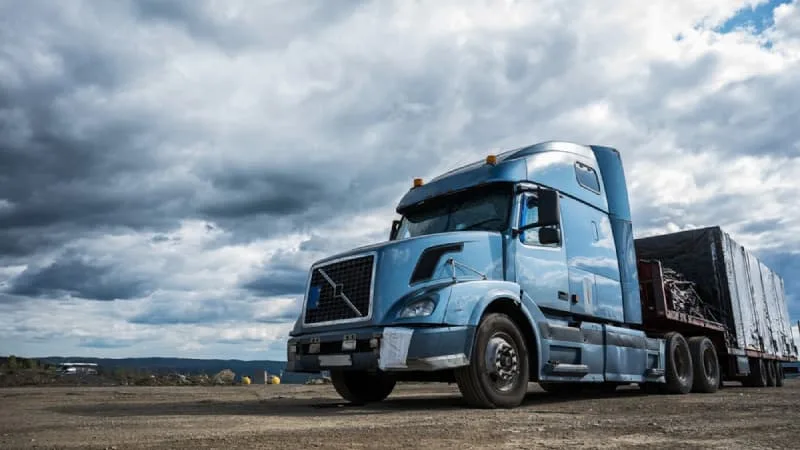 Truck Engine Oil and Fuel Economy: Specifications and Fleet Records